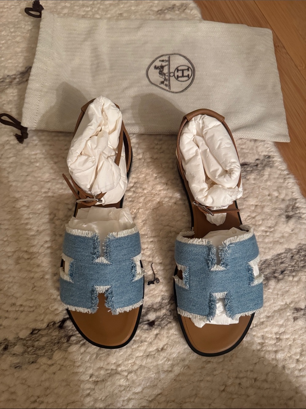 NWT Hermes Blue Denim Santorini Sandals - Women's Leather Slide Sandals 39